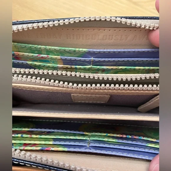 Calley Wristlet Wallet - Picture 6 of 7